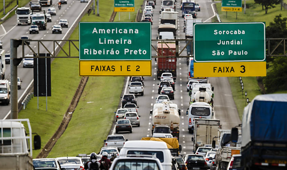 Morar perto das principais rodovias: comodidade ou desafio?